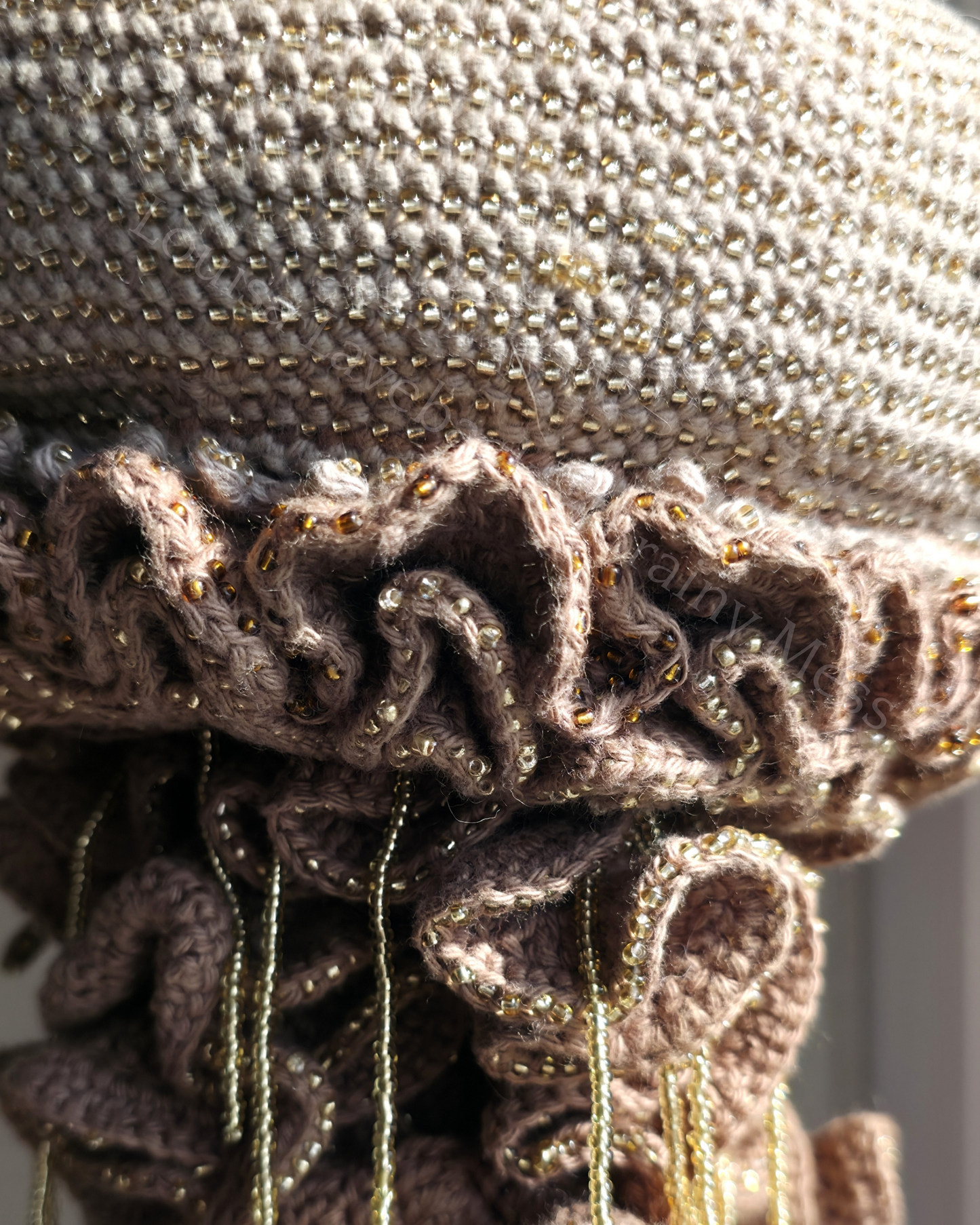 Giant Beaded Mocha Jellyfish